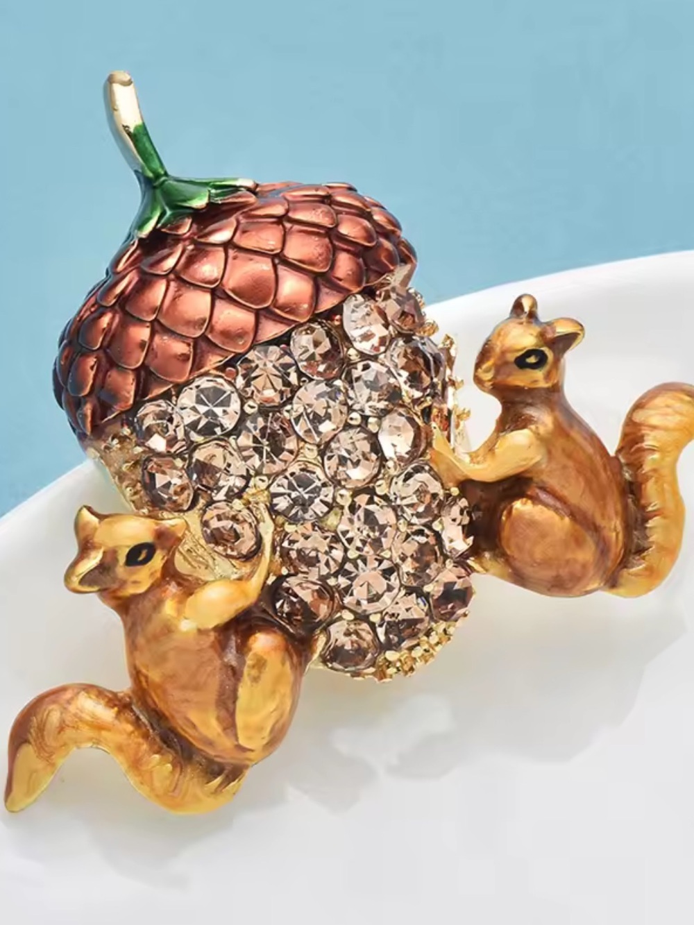 Acorn Squirrel Gold Brooch